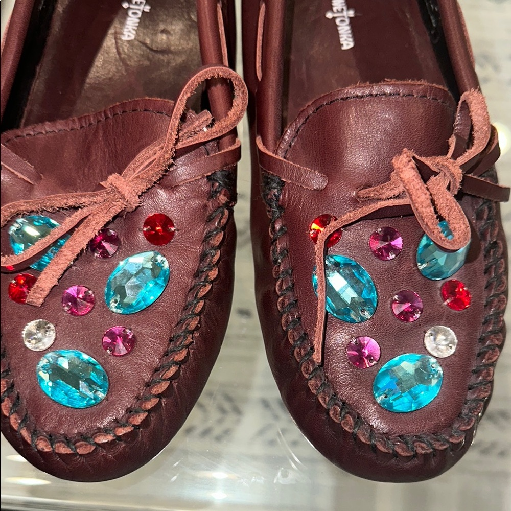 Minnetonka opening ceremony Embellished Leather Loafers - Brown womens size 7 - Picture 7 of 11